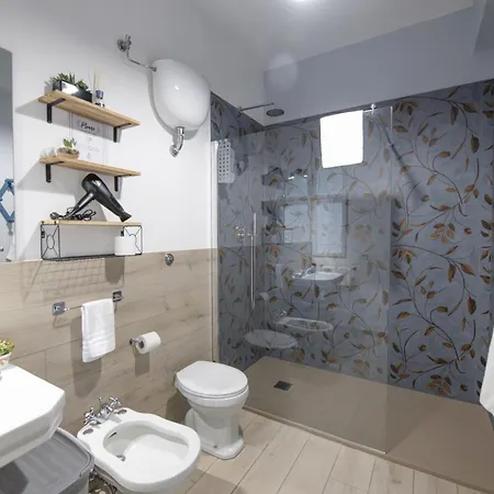 Likehome Mentessi - 1 5 Persone * Феррара